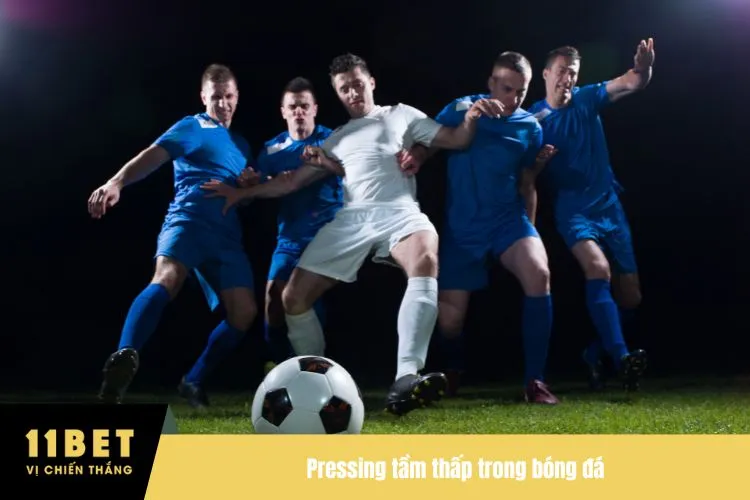 Pressing tầm thấp trong bóng đá